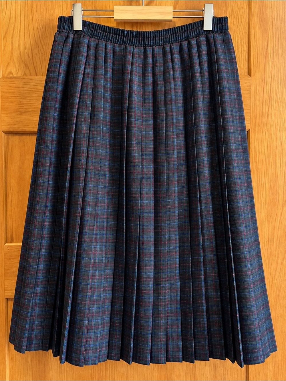 Caroll Reed Plaid Pleated Midi Skirt Blue Burgundy Black Elastic Waist Vintage